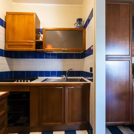 Apartamento Charming Townhouse With A Shared Pool And Garden Bibione